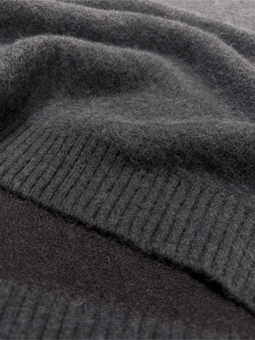 【予約:11月中旬】Fluffy Essential Knit/60251009015
