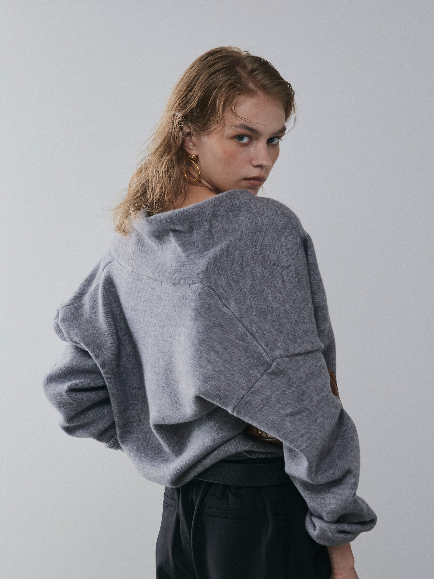 【予約:11月中旬】
Wrap Knit/60251009018