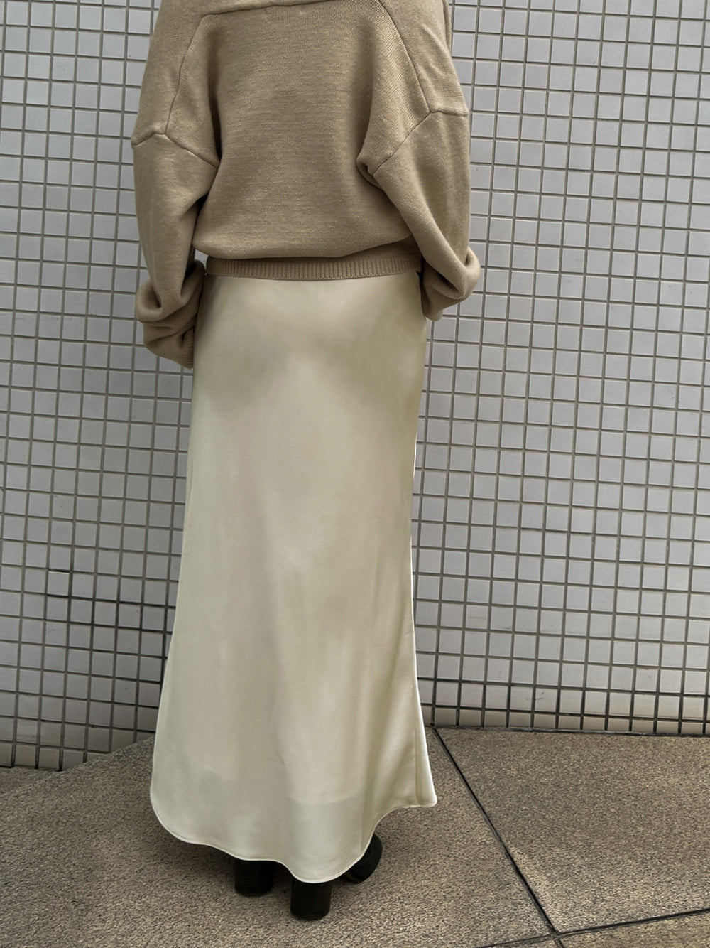 【予約:12月中旬】Satin Narrow Skirt/60251002022