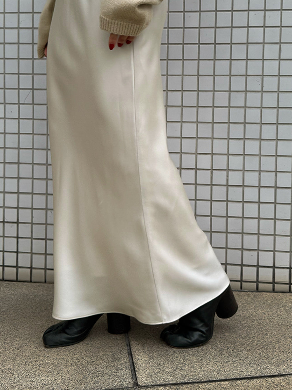 【予約:12月中旬】Satin Narrow Skirt/60251002022