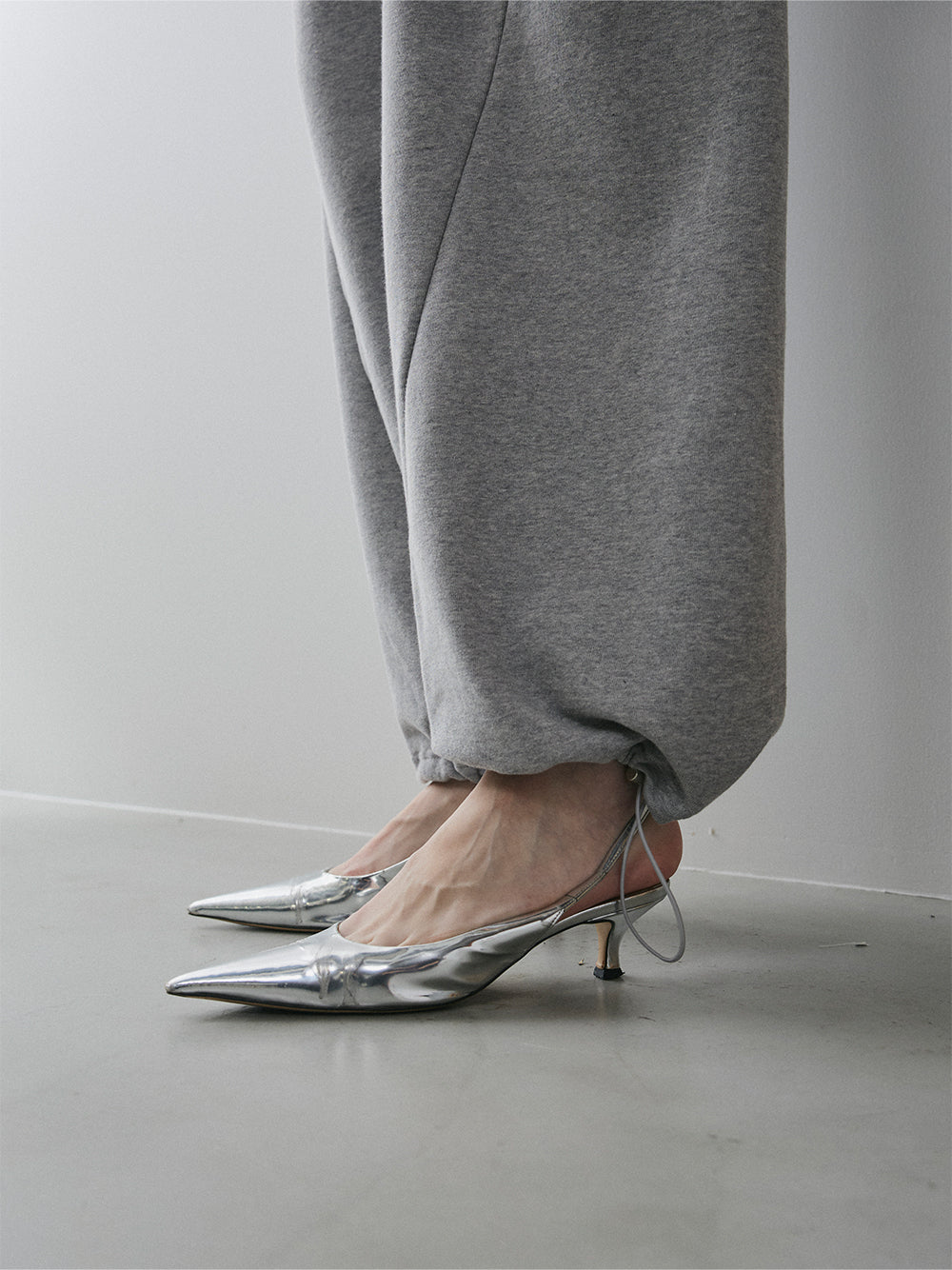 【予約:11月中旬】Curved Sweat Pants/60251003027