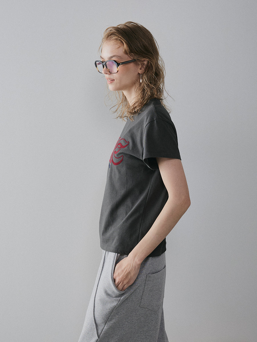 【予約:11月中旬】¨HUSTLE ¨
flocky print tee/60251008007