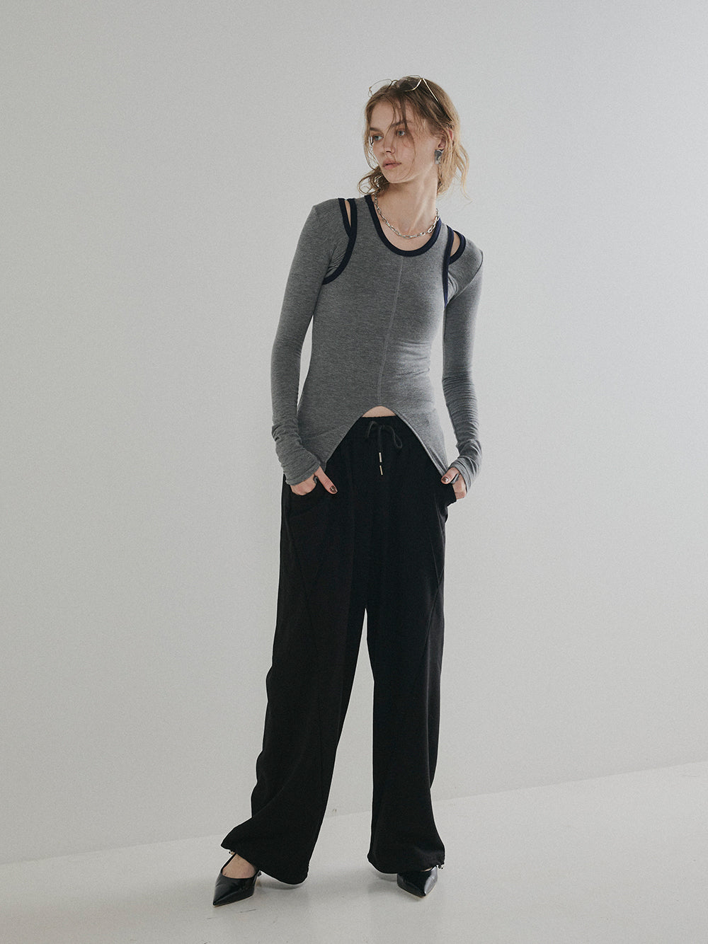 【予約:11月中旬】Curved Sweat Pants/60251003027