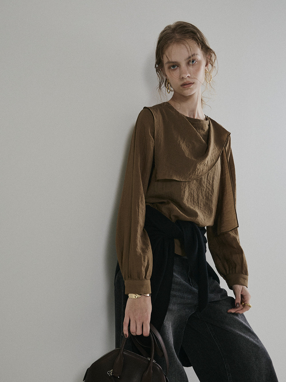 【予約:11月中旬】Fluid Flow Blouse/60251001013