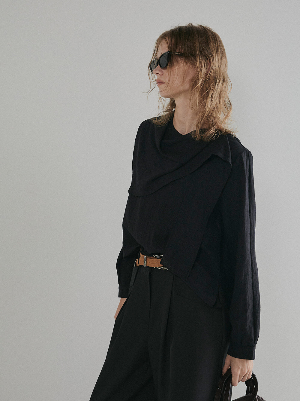 【予約:11月中旬】Fluid Flow Blouse/60251001013