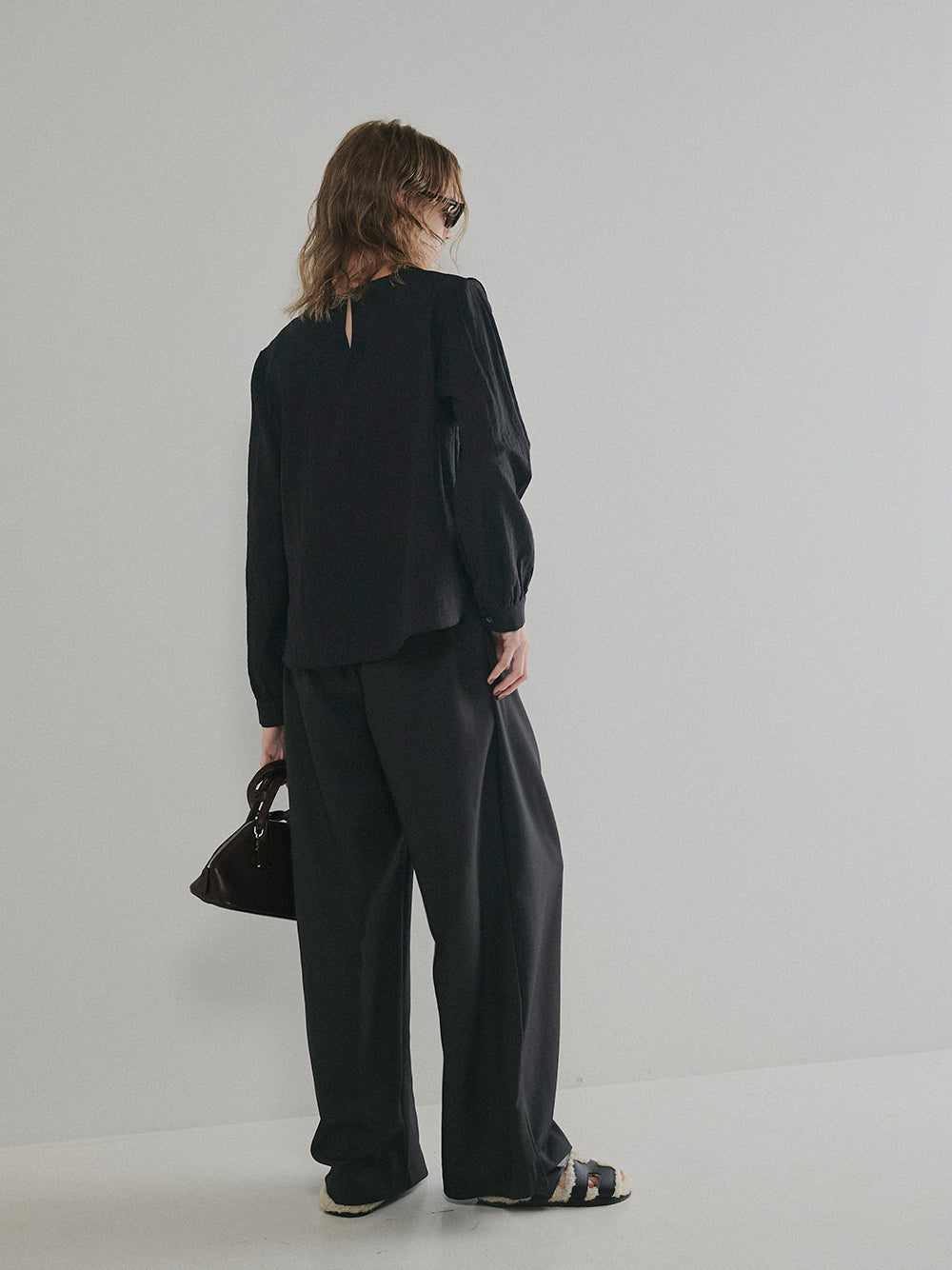 【予約:11月中旬】Fluid Flow Blouse/60251001013