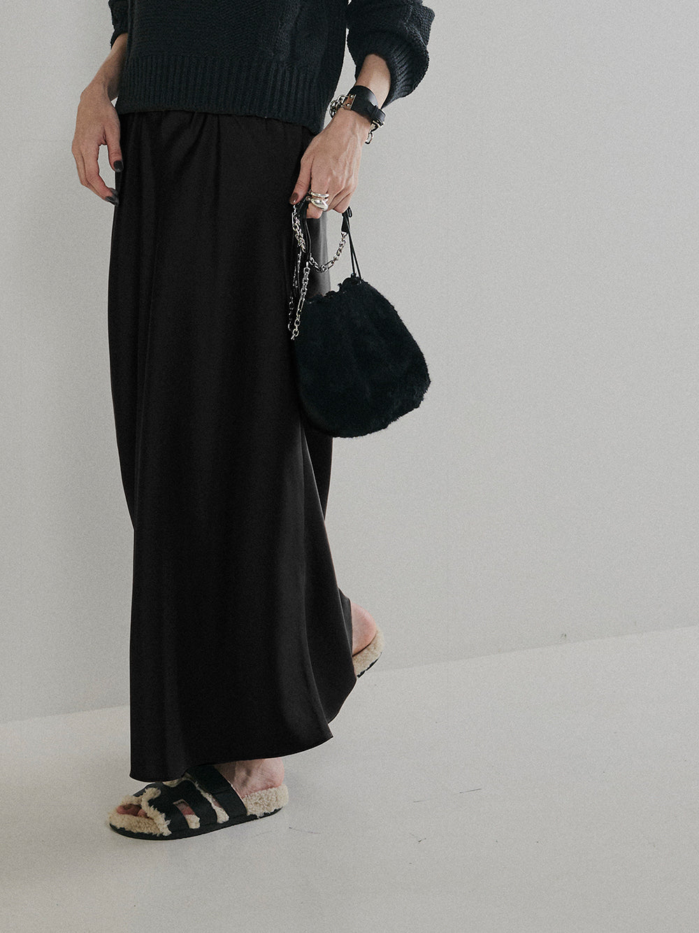 【予約:12月中旬】Satin Narrow Skirt/60251002022