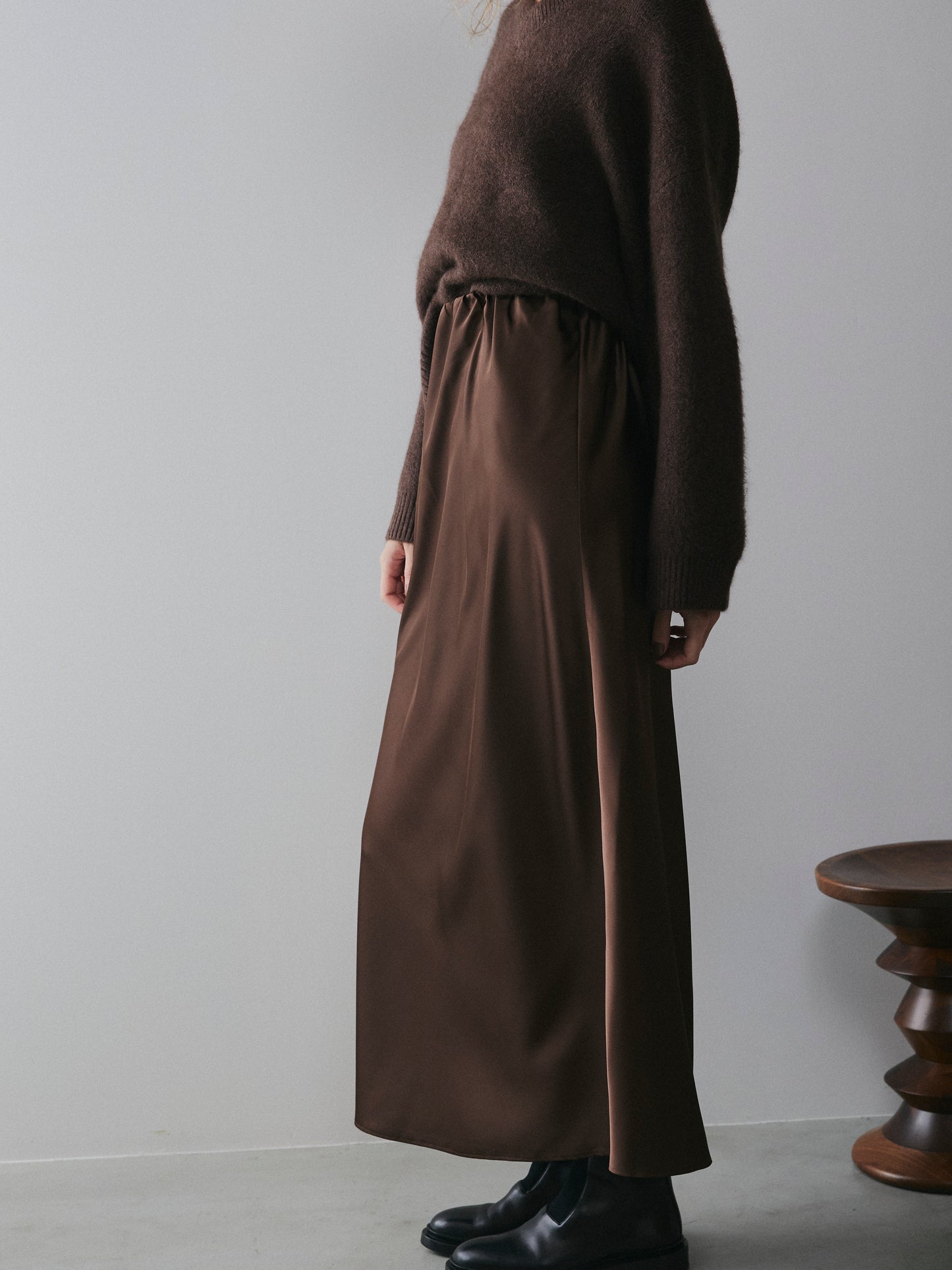 【予約:12月中旬】Satin Narrow Skirt/60251002022