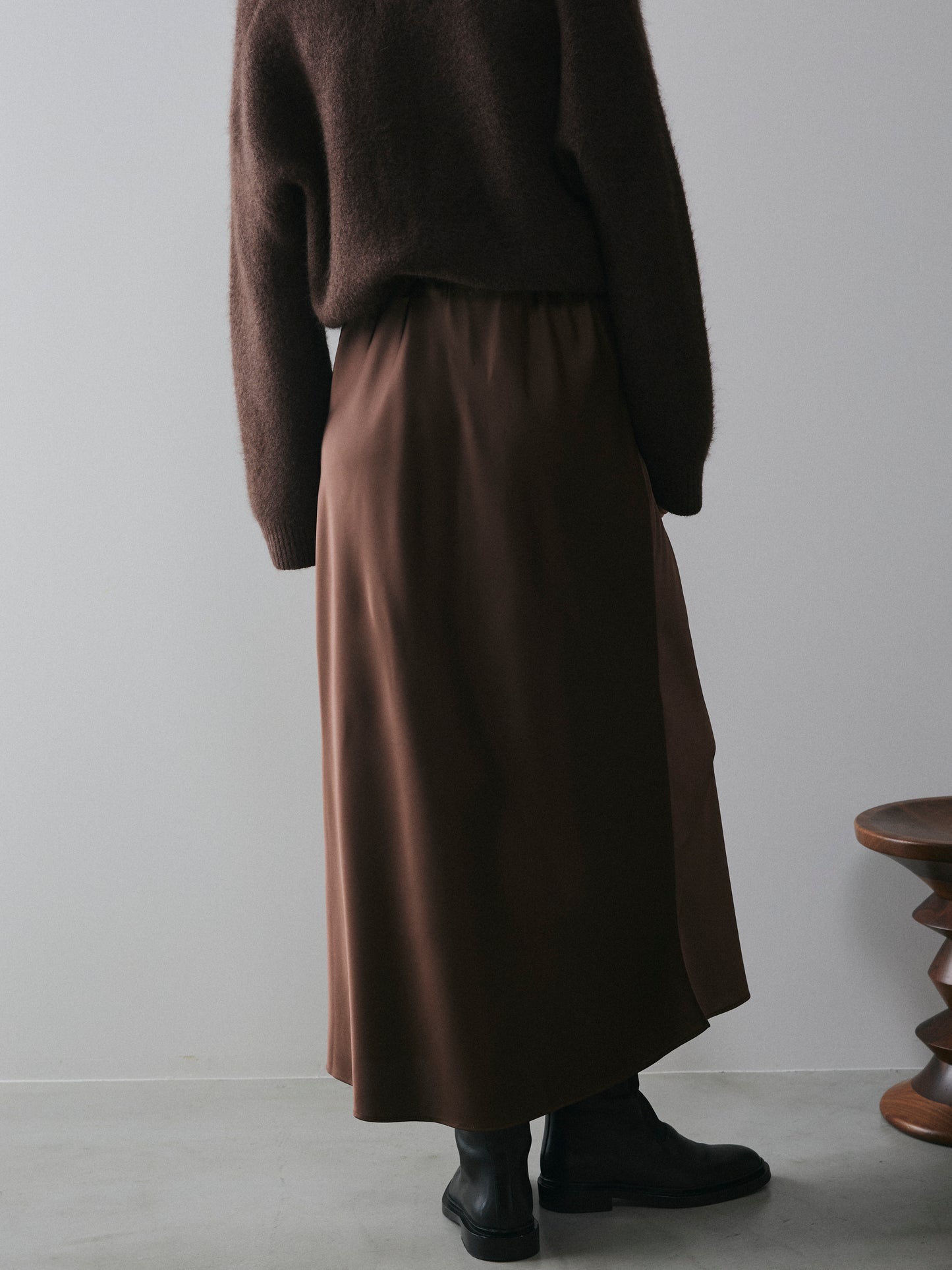 【予約:12月中旬】Satin Narrow Skirt/60251002022