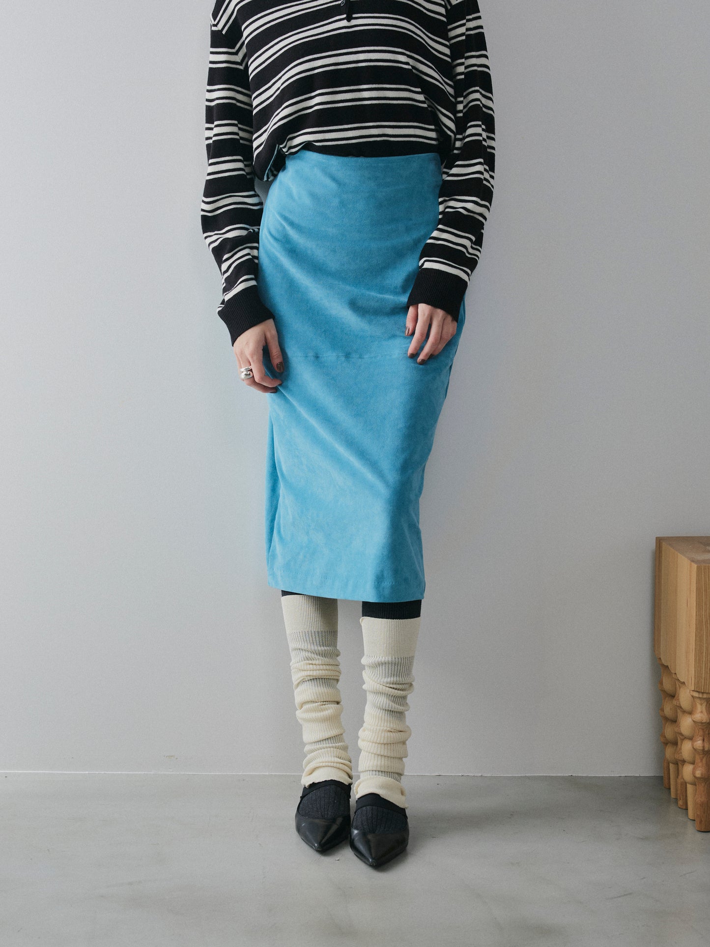 【予約:11月中旬】Eco Suede Slit Skirt/60251002021