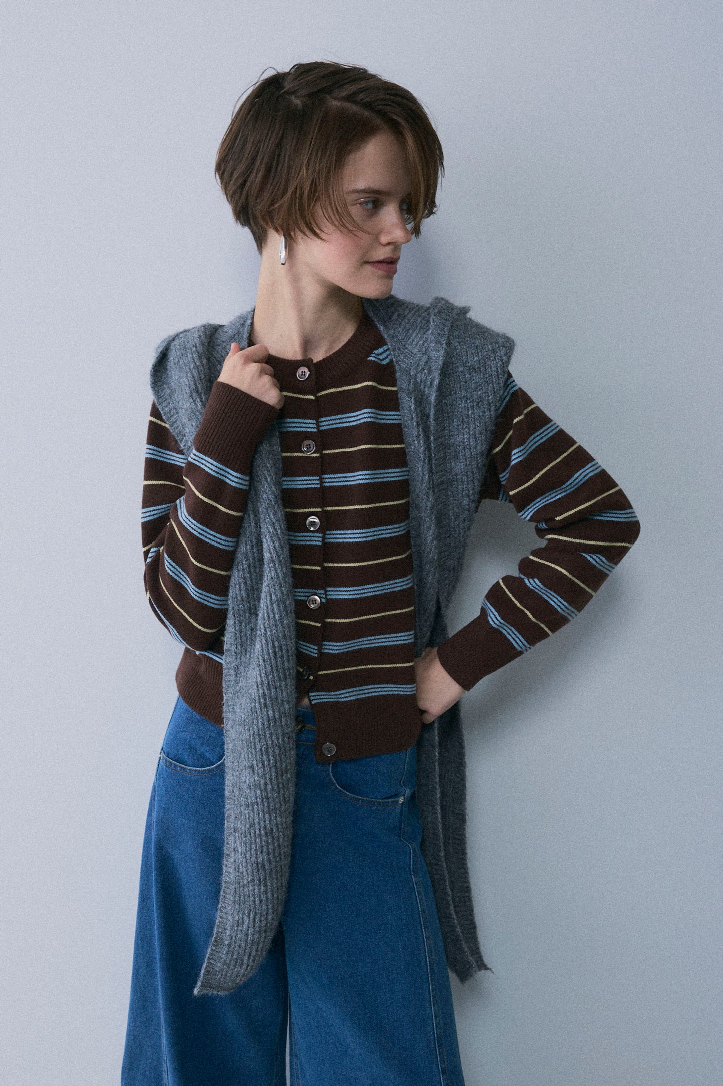 【予約：1月下旬〜2月上旬】Muffler Hood／60251200072