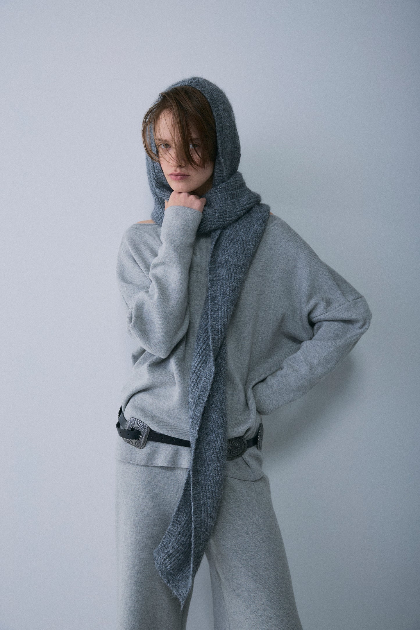 【予約：1月下旬〜2月上旬】Muffler Hood／60251200072