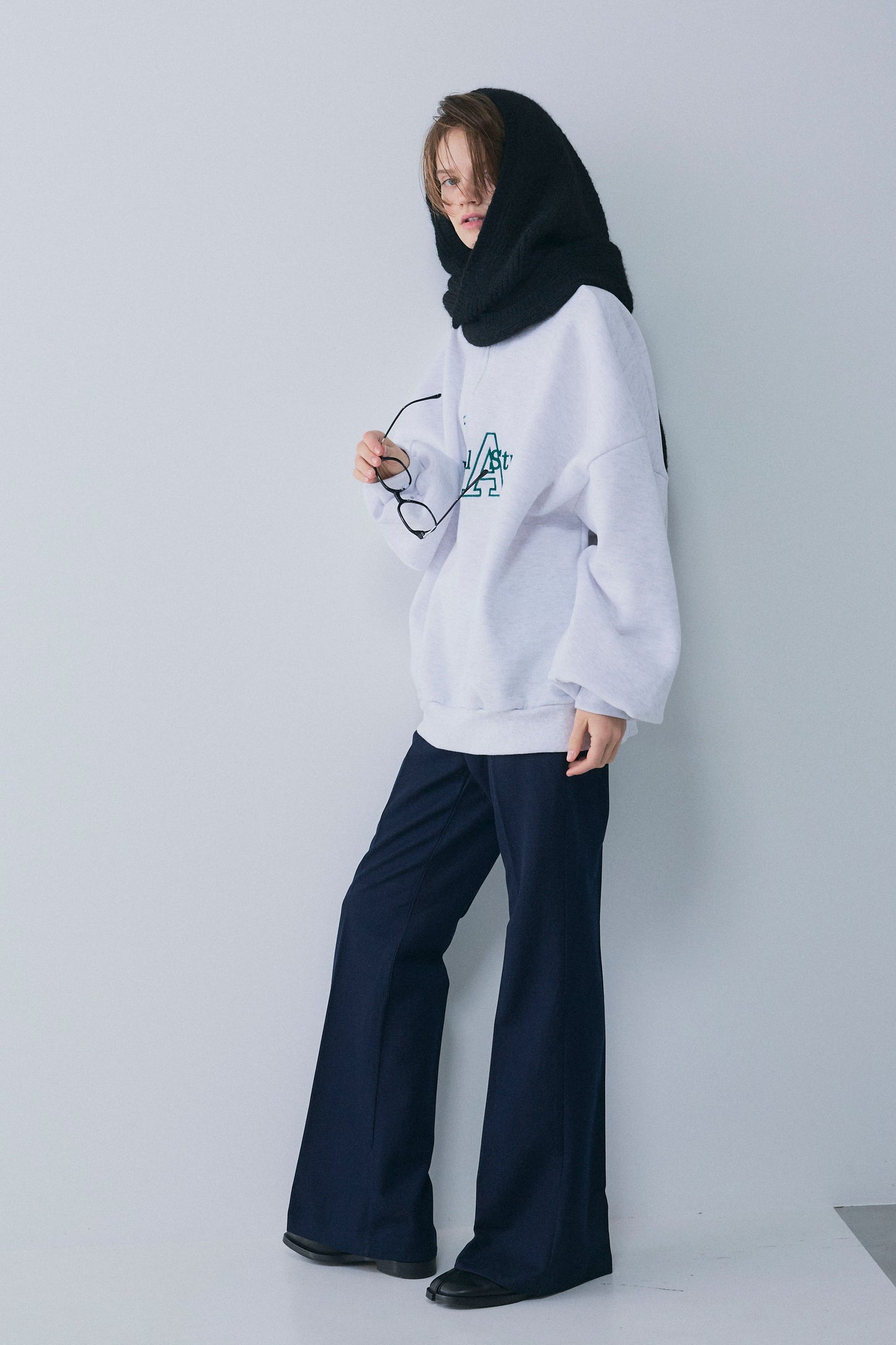 【予約：1月下旬〜2月上旬】Muffler Hood／60251200072