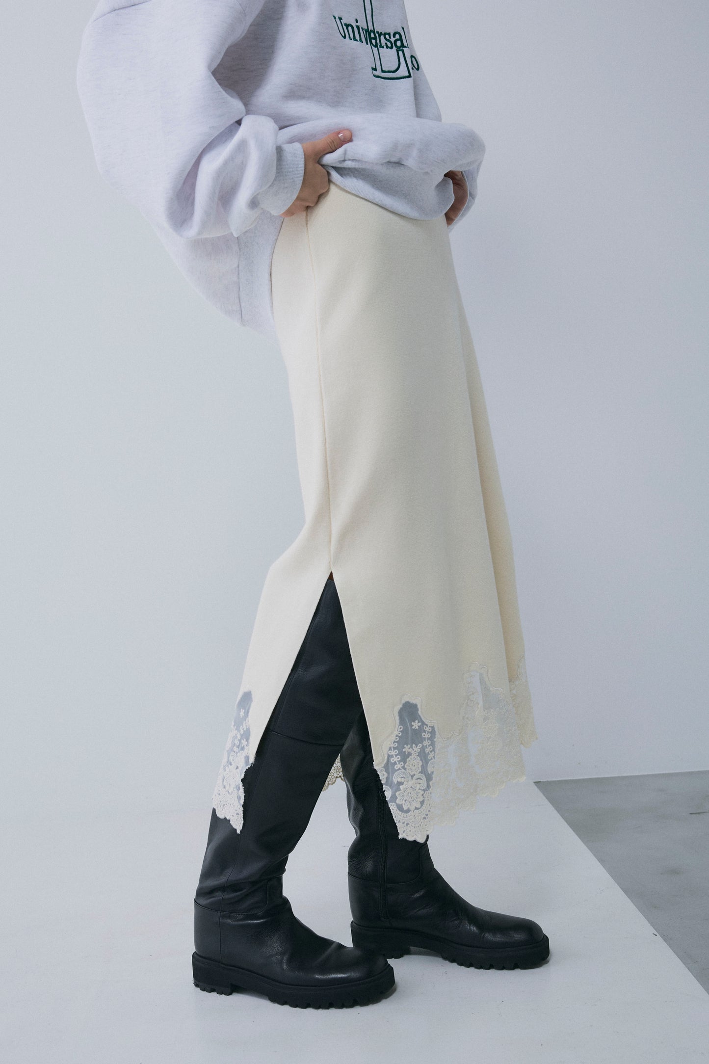 【予約：1月下旬〜2月上旬】Lace-Trim Knit Skirt／60251202068