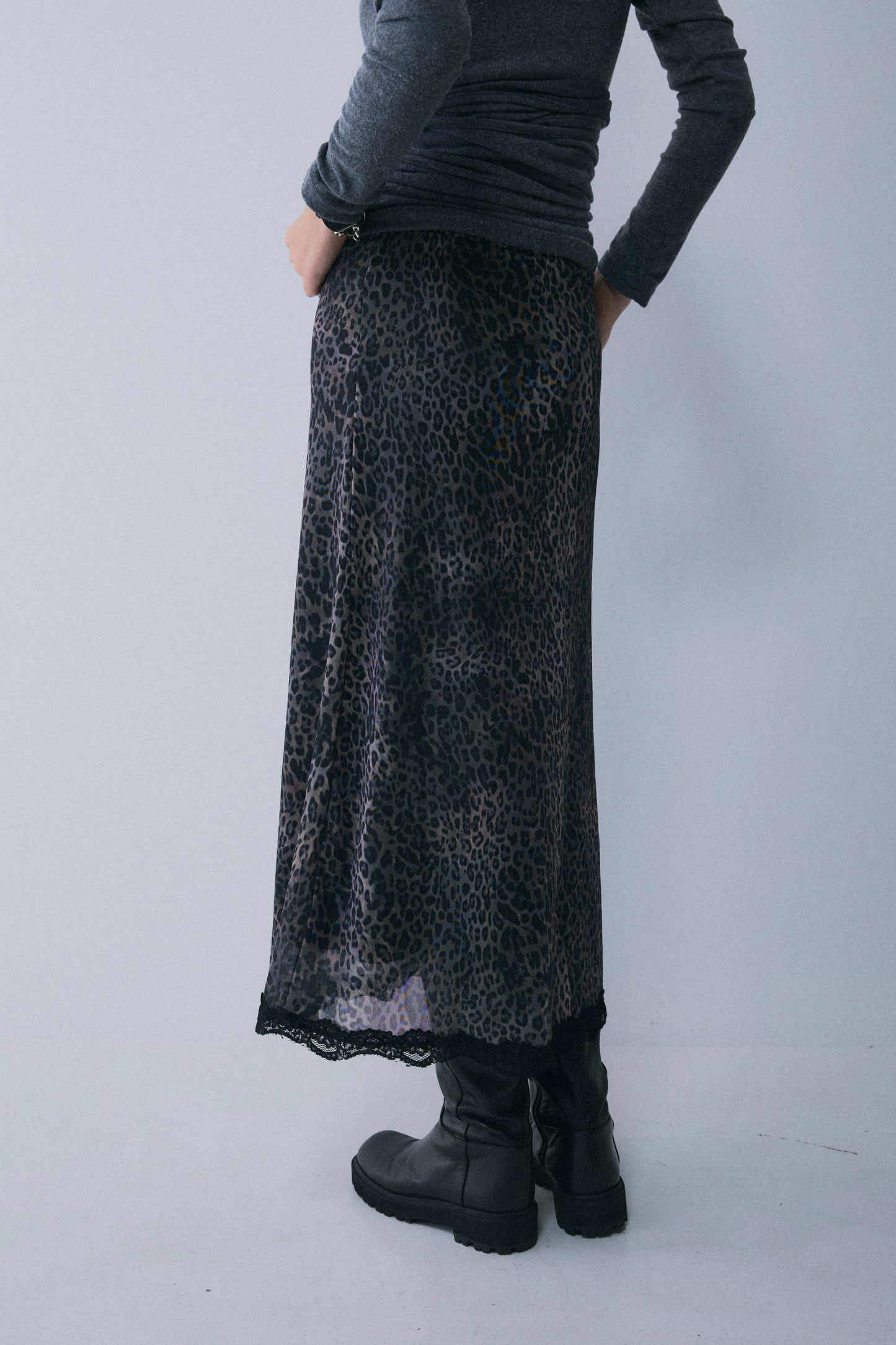 【予約：1月下旬〜2月上旬】Lace-Trim Sheer Leopard Skirt／60251202076
