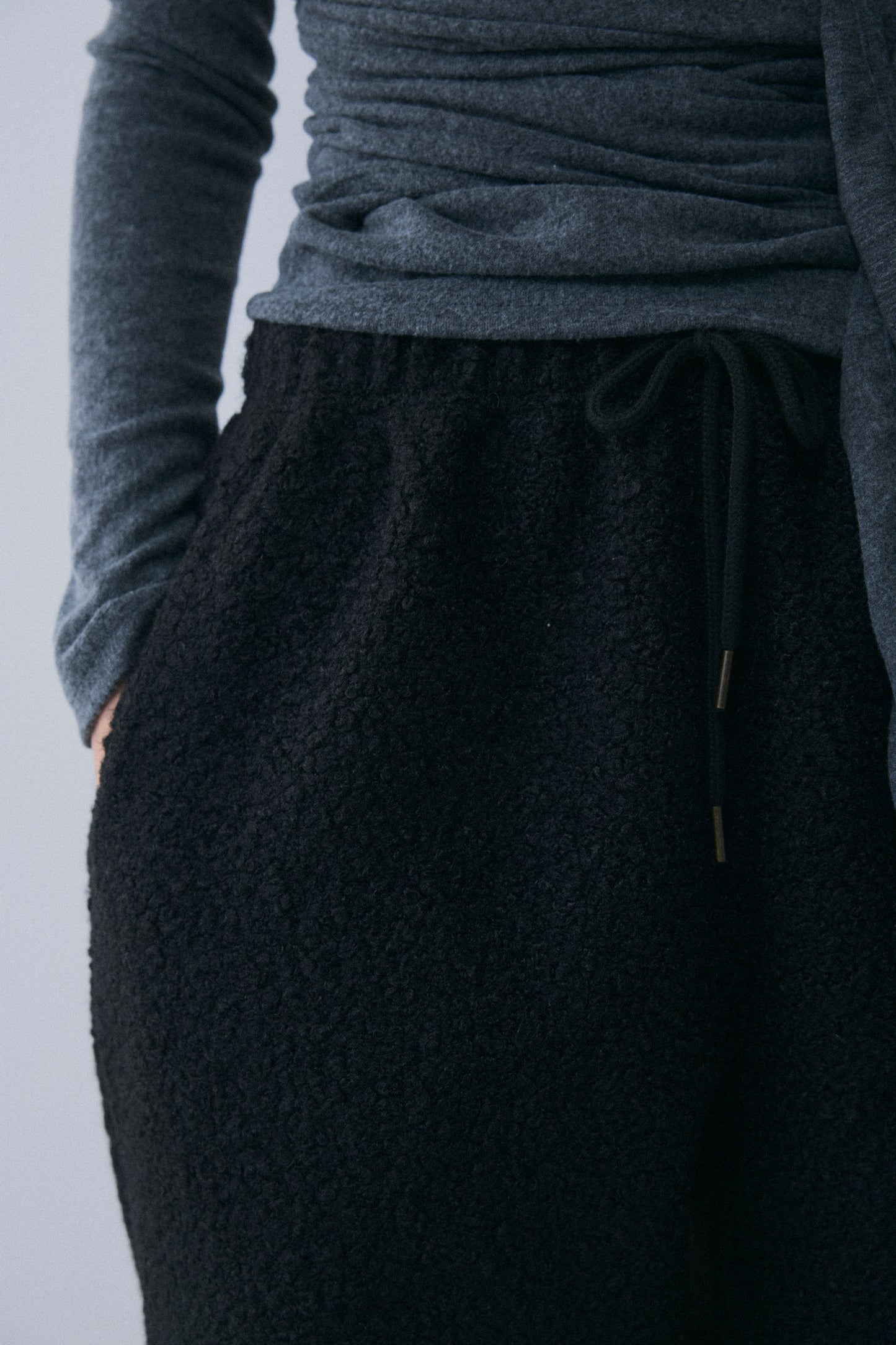 【予約：1月下旬〜2月上旬】Bouclé Fleece Overfit Poodle Pants／60251203070