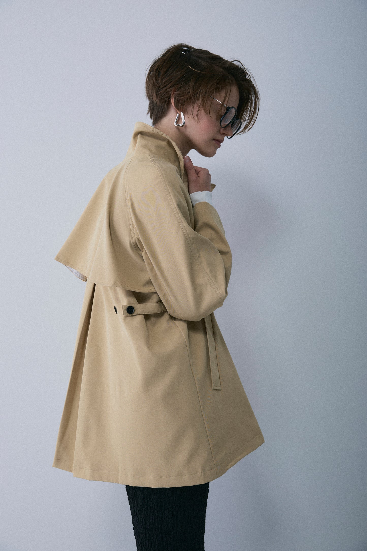 【予約：1月下旬〜2月上旬】A-Line Short Trench Coat／60251204060