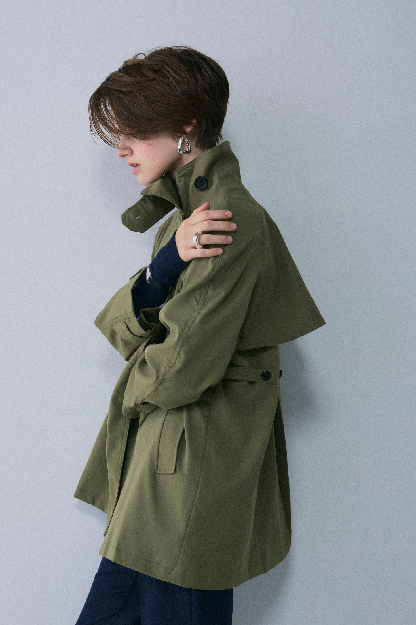 【予約：1月下旬〜2月上旬】A-Line Short Trench Coat／60251204060