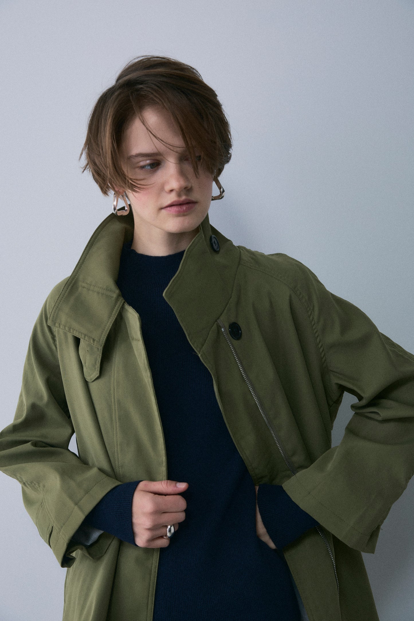 【予約：1月下旬〜2月上旬】A-Line Short Trench Coat／60251204060