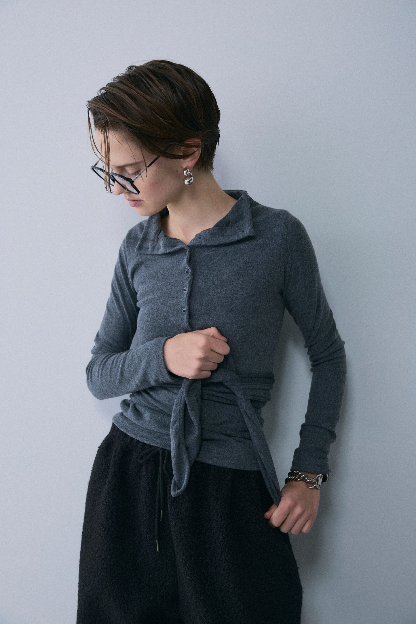 【予約：1月下旬〜2月上旬】Faux Wrap Long T-Shirt／60251208075