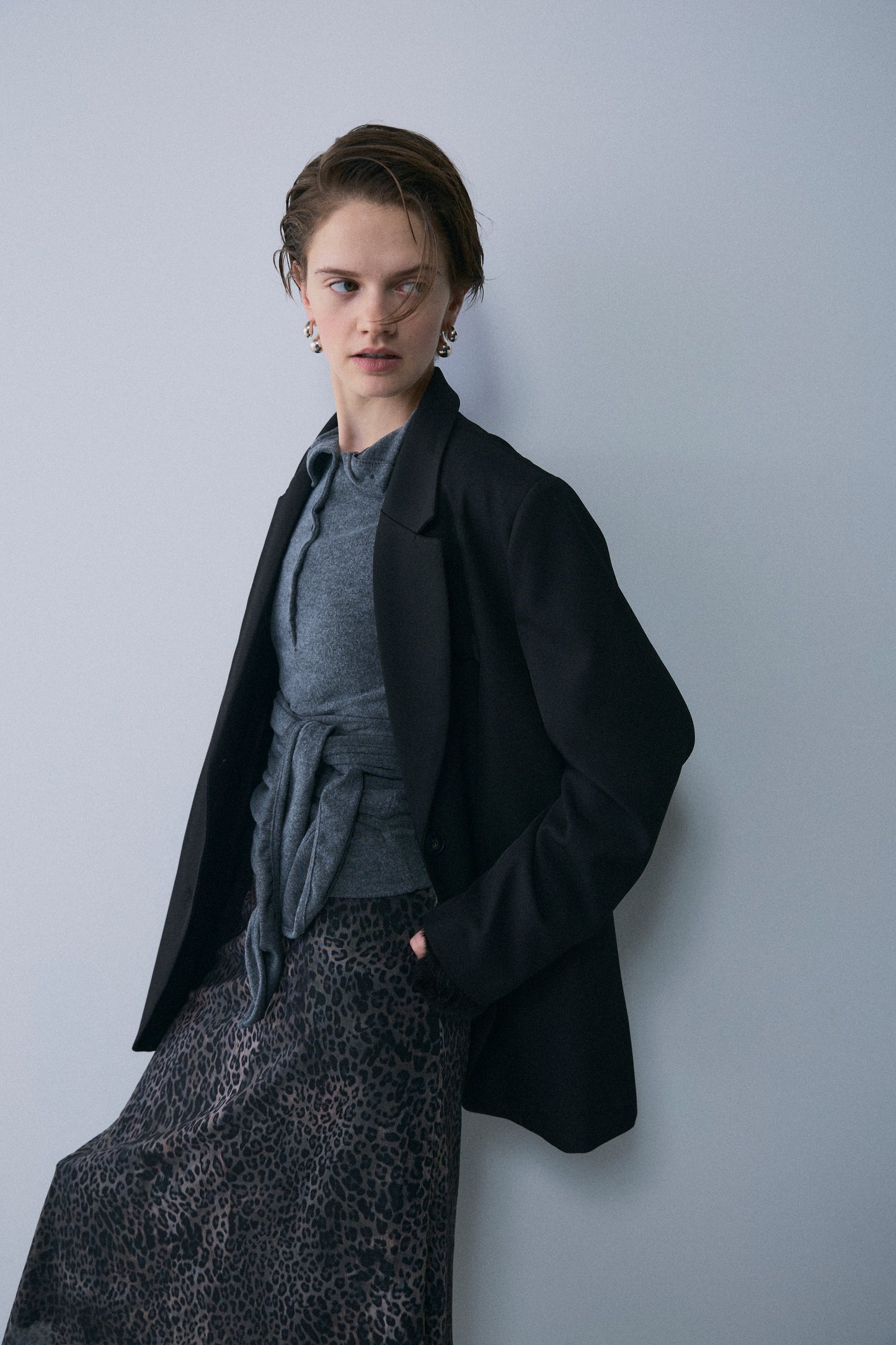 【予約：1月下旬〜2月上旬】Faux Wrap Long T-Shirt／60251208075