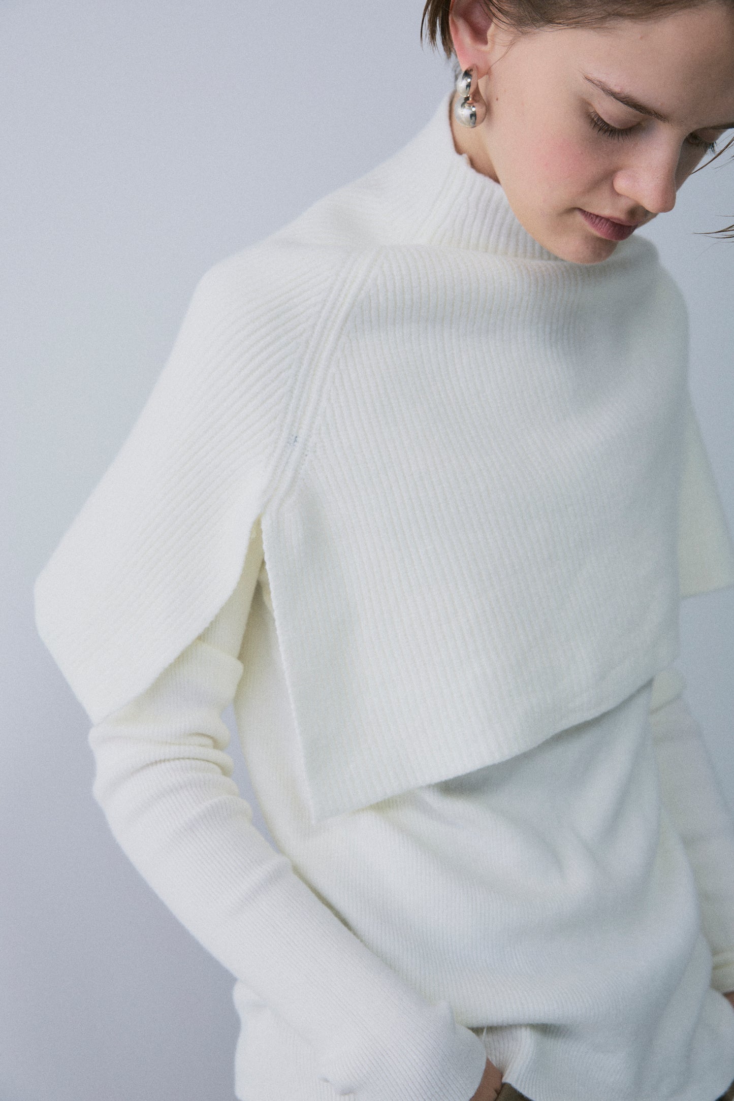 【予約：1月下旬〜2月上旬】Slick Cape Knit Set／60251209065