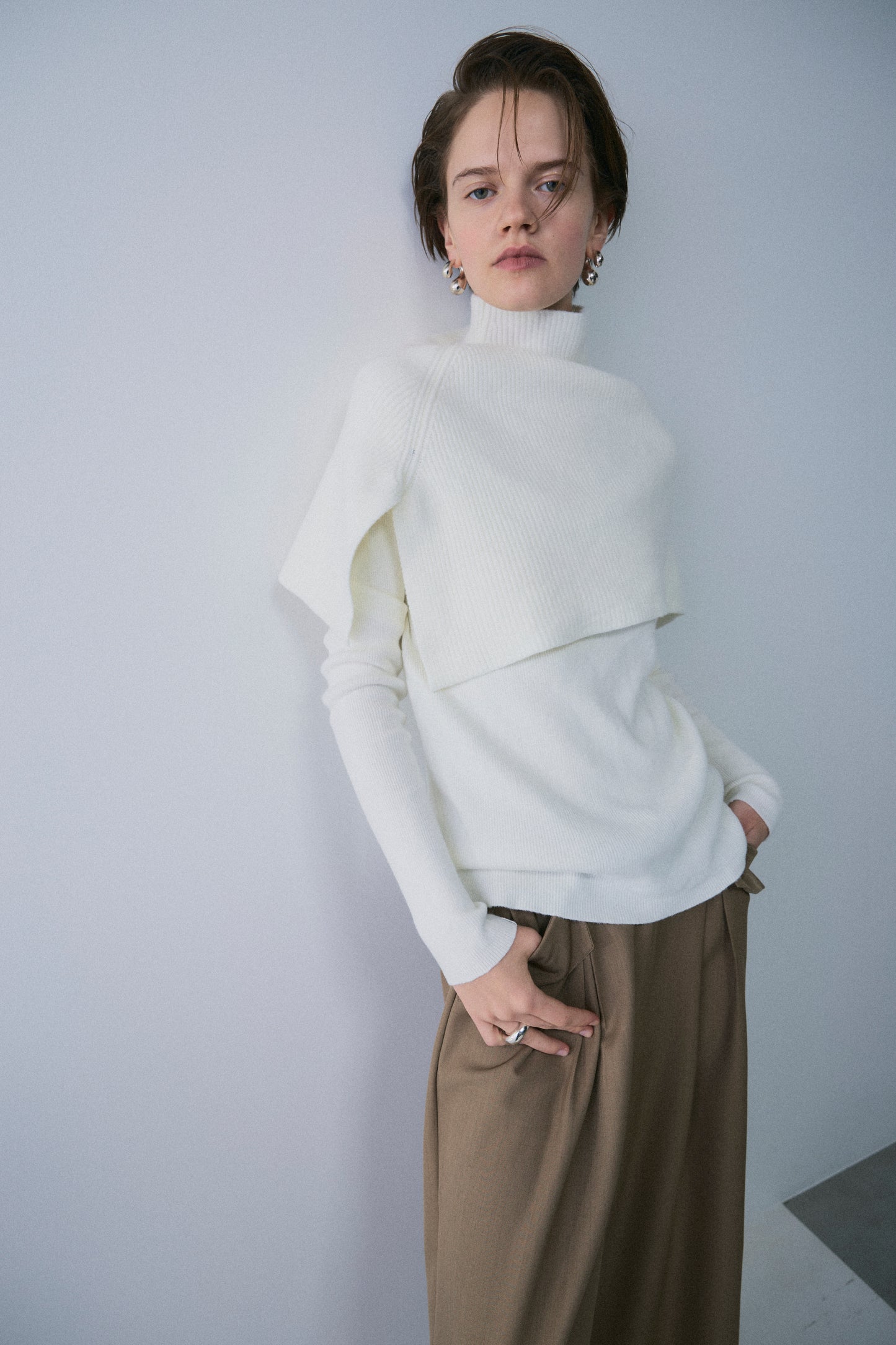 【予約：1月下旬〜2月上旬】Slick Cape Knit Set／60251209065