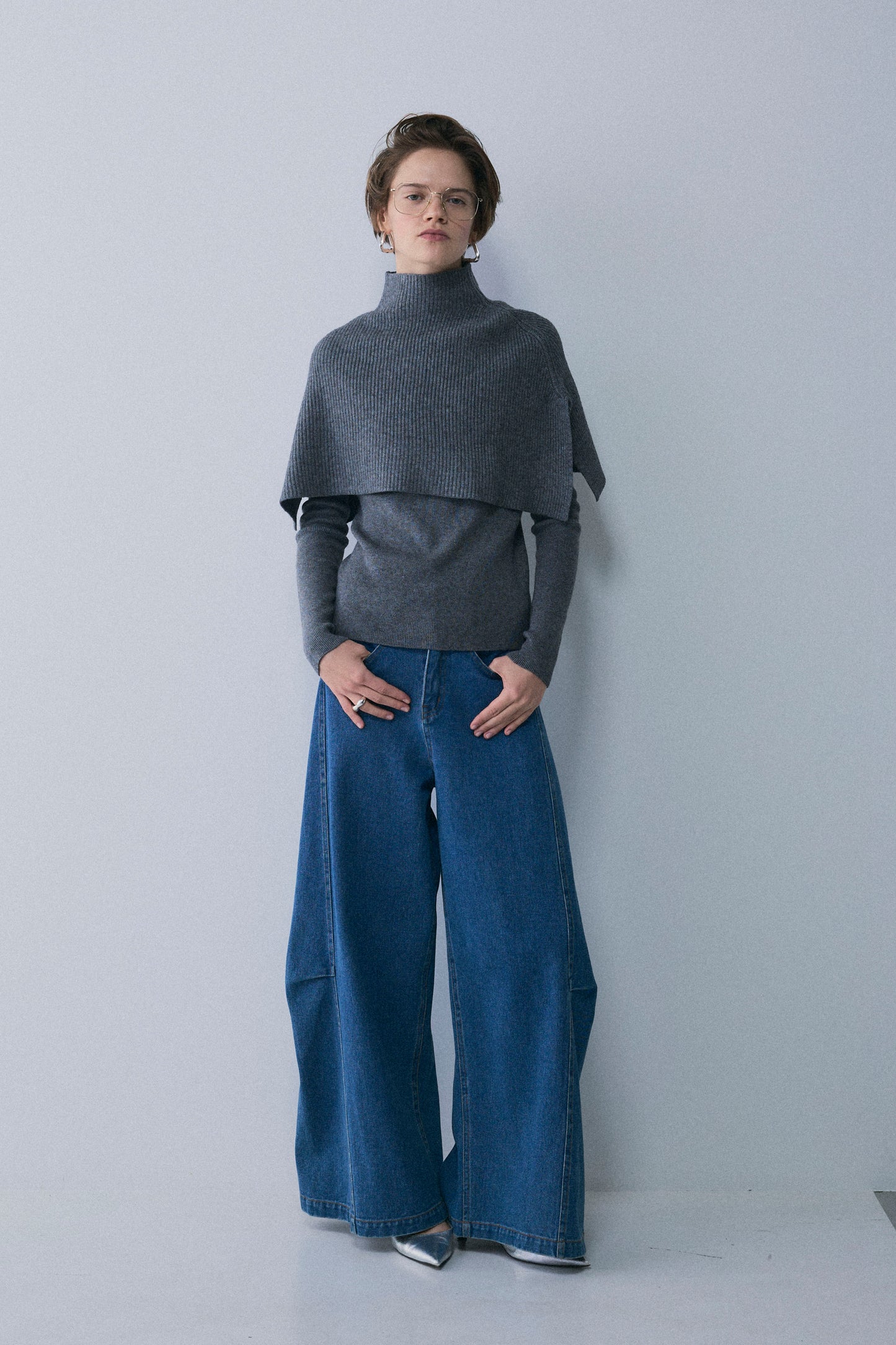 【予約：1月下旬〜2月上旬】Slick Cape Knit Set／60251209065