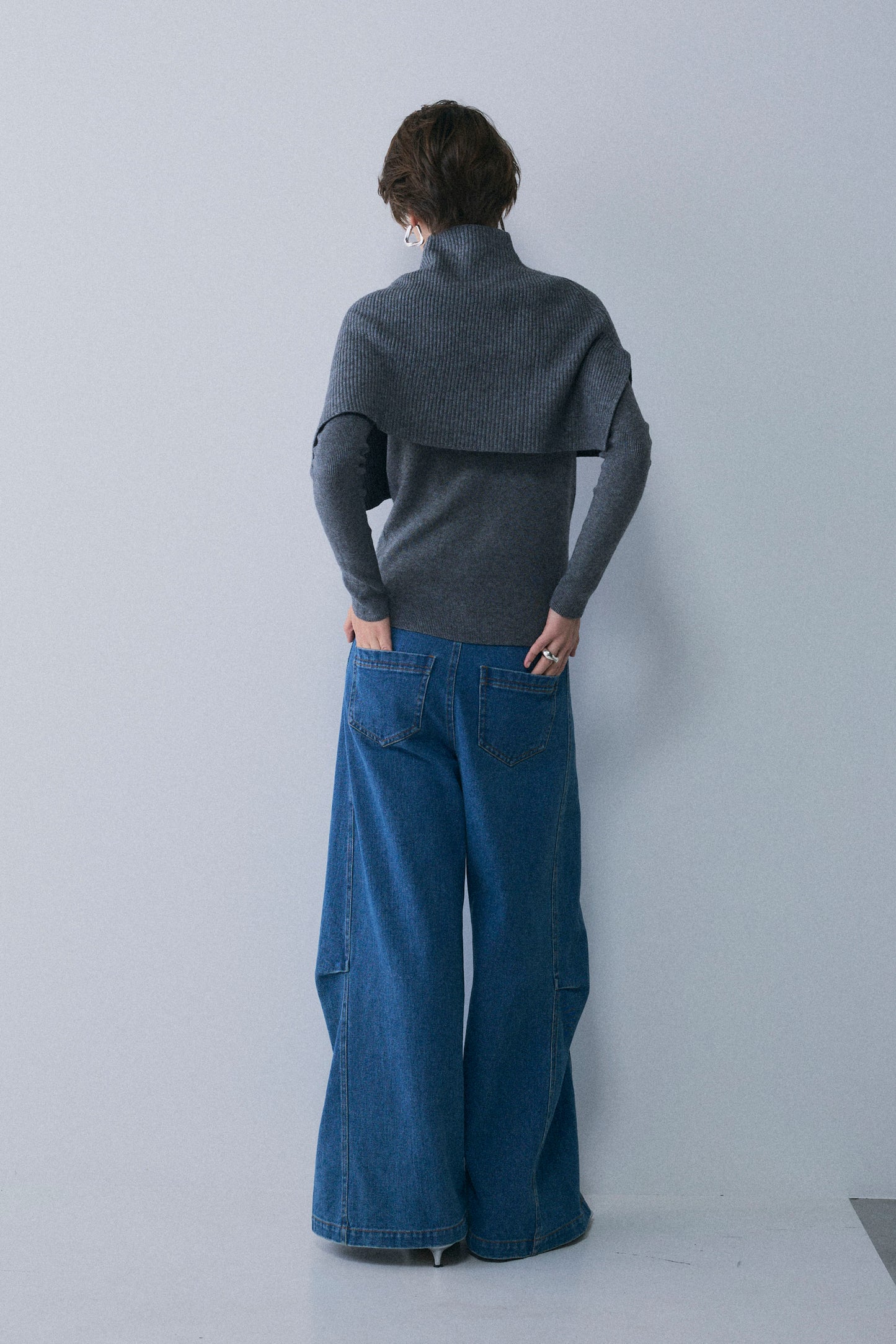 【予約：1月下旬〜2月上旬】Slick Cape Knit Set／60251209065