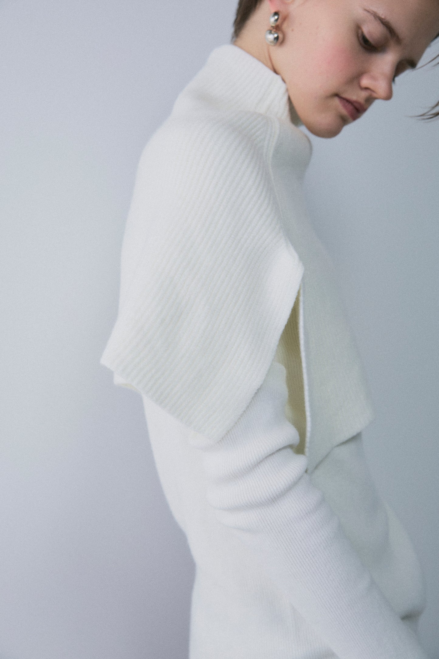 【予約：1月下旬〜2月上旬】Slick Cape Knit Set／60251209065