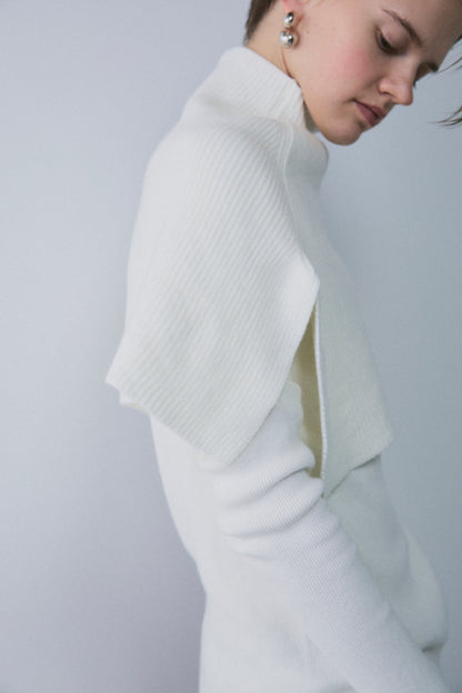 【予約：1月下旬〜2月上旬】Slick Cape Knit Set／60251209065