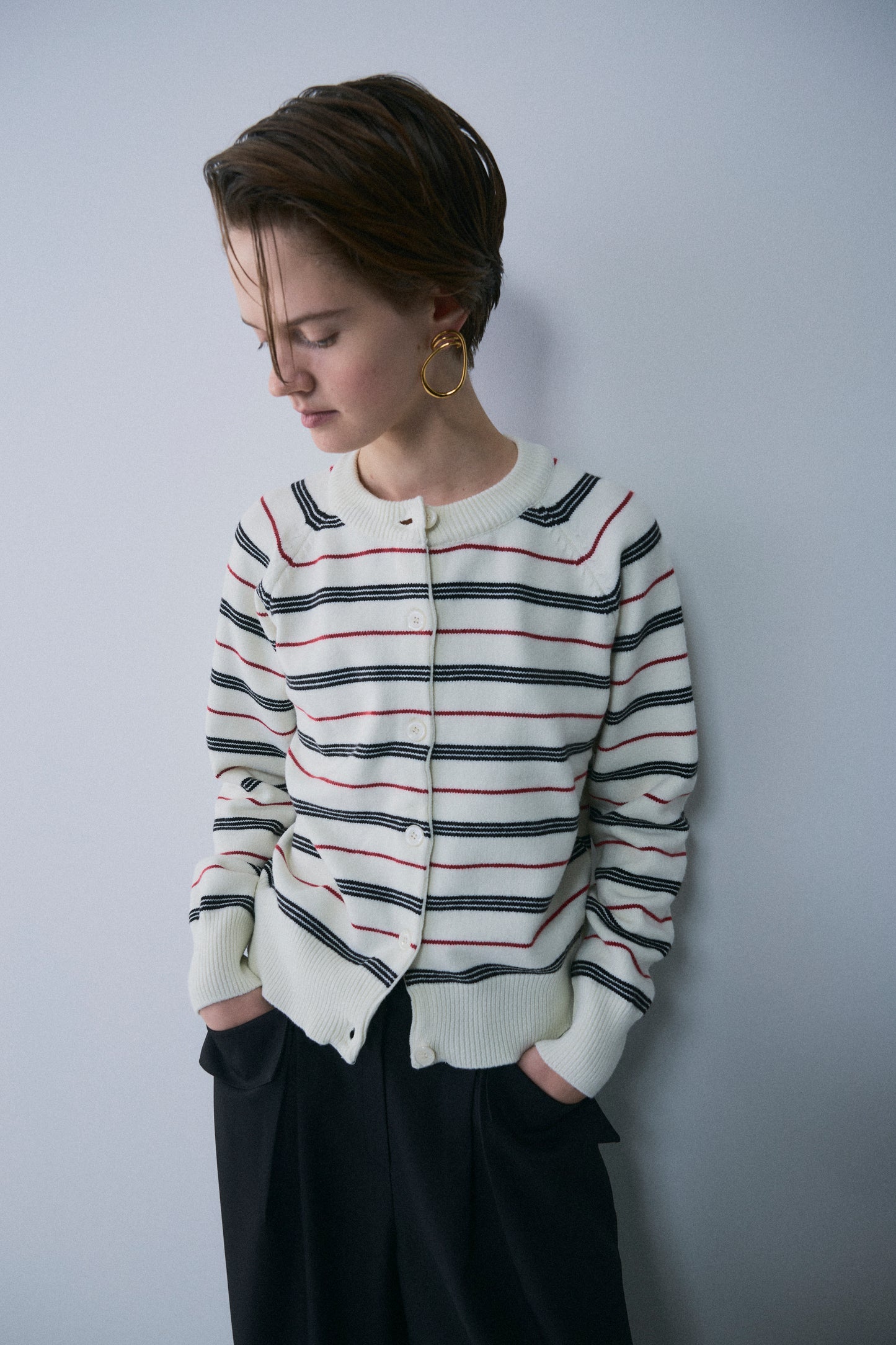 【予約：1月下旬〜2月上旬】Unique Stripe Knit Cardigan／60251209066