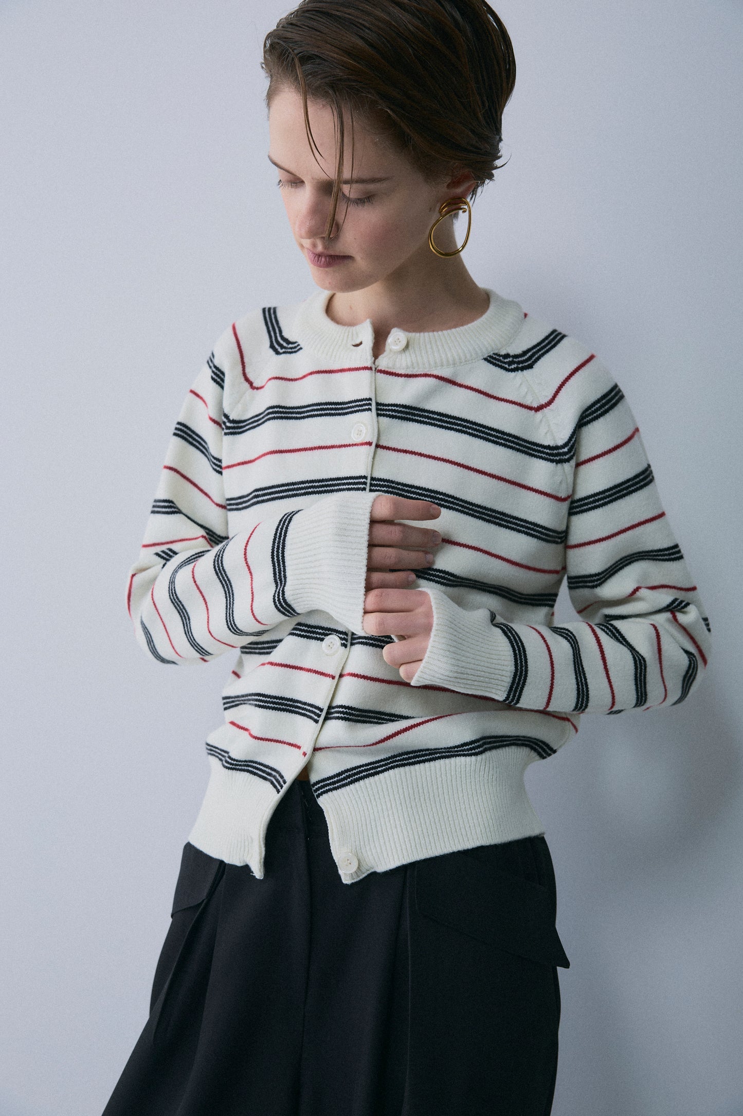 【予約：1月下旬〜2月上旬】Unique Stripe Knit Cardigan／60251209066