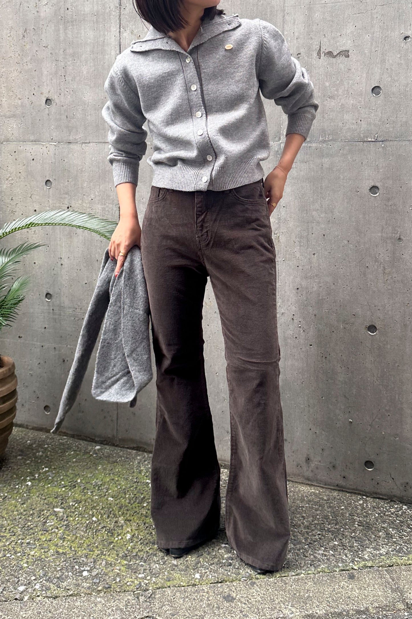 【予約：1月下旬〜2月上旬】Corduroy Flared Pants／60251103052