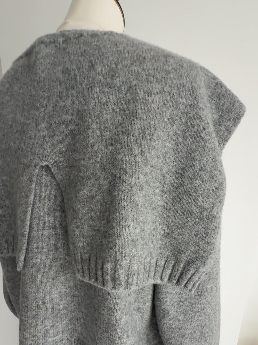 【予約：1月下旬〜2月上旬】Layered Knit Ensemble／60251009017