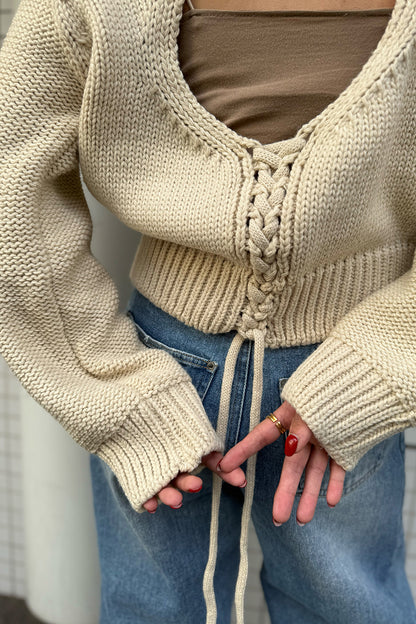 【予約：12月中旬】Laced Back Hole Knit／60251009019