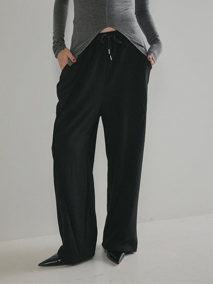 【予約：11月中旬】Curved Sweat Pants／60251003027