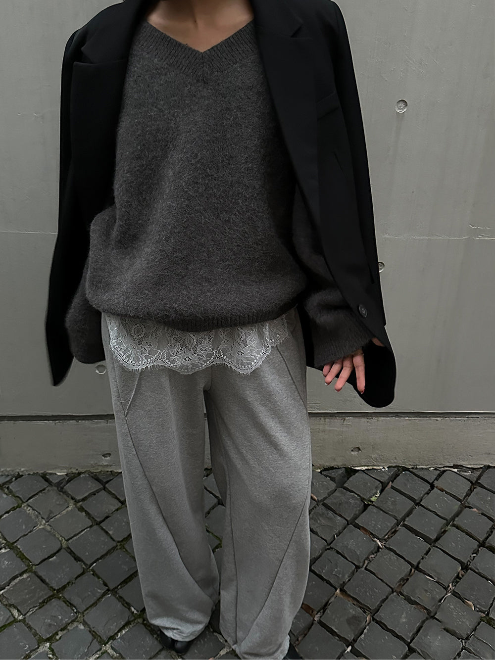 【予約：12月中旬】Asymmetry Lace Camisole／60251001014