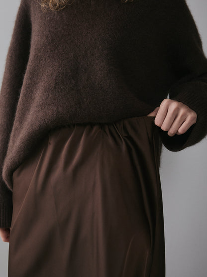 【予約：12月中旬】Satin Narrow Skirt／60251002022
