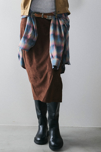 【予約：1月下旬〜2月上旬】Eco Suede Slit Skirt／60251002021
