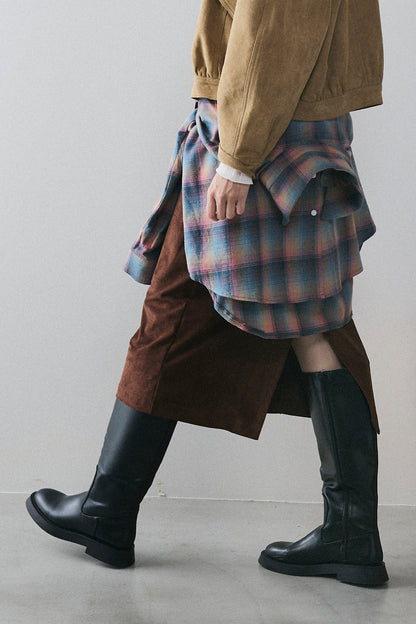 【予約：1月下旬〜2月上旬】Eco Suede Slit Skirt／60251002021