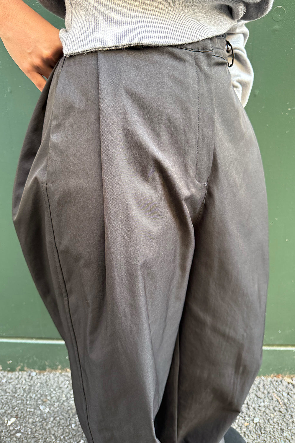 【予約：1月下旬〜2月上旬】Forge Tuck Pants／60251003028