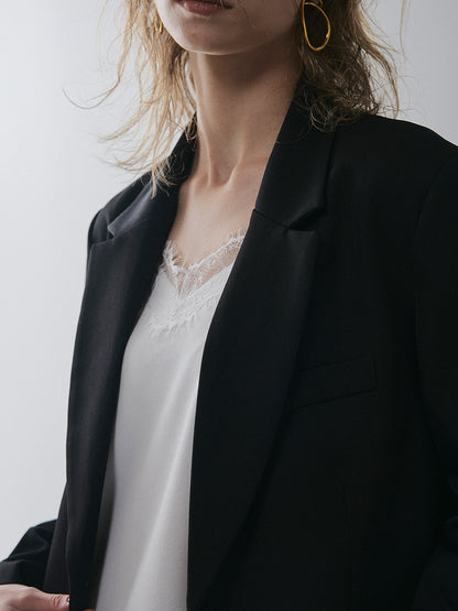 【予約：11月中旬】Sleek Tailored Jacket／60251004003