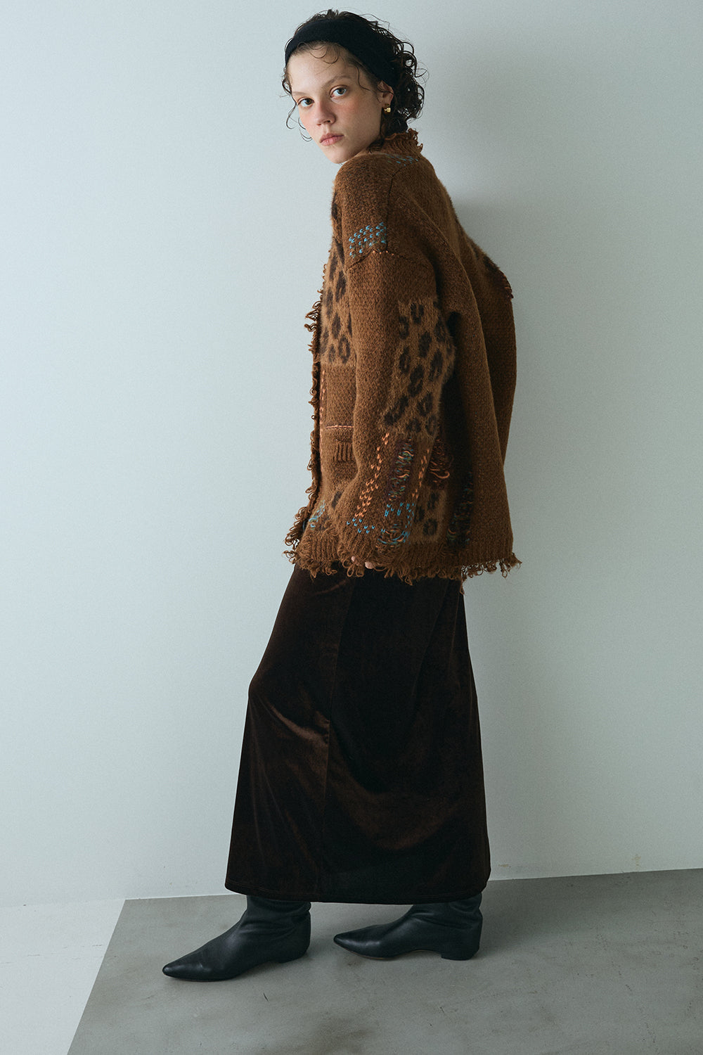 【予約：1月下旬〜2月上旬】Velvet Long Skirt／60251102053