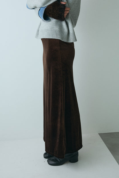 【予約：1月下旬〜2月上旬】Velvet Long Skirt／60251102053