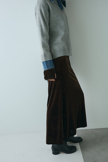 【予約：1月下旬〜2月上旬】Velvet Long Skirt／60251102053