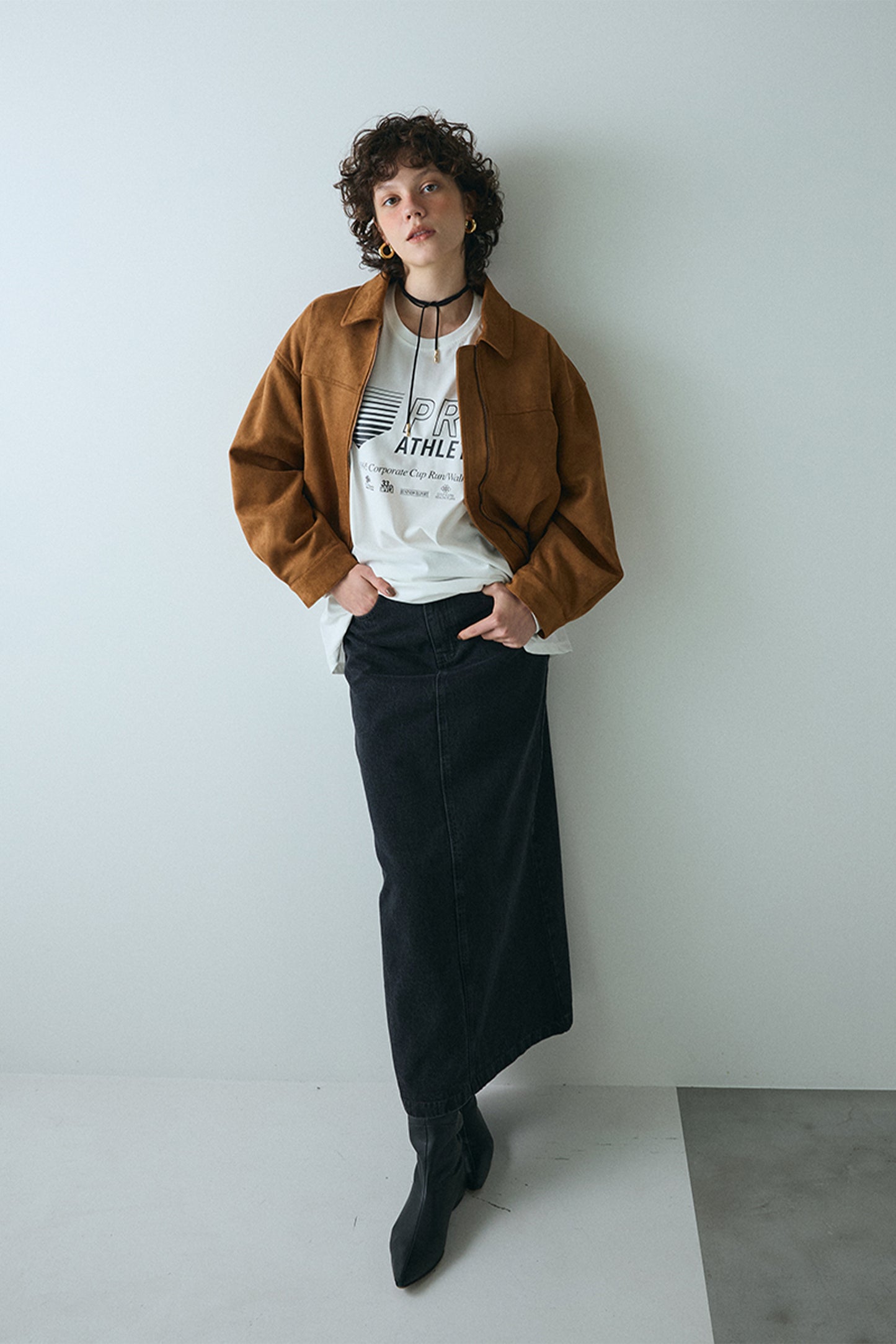【予約：1月下旬〜2月上旬】Sleek Line Denim Skirt／60251002024