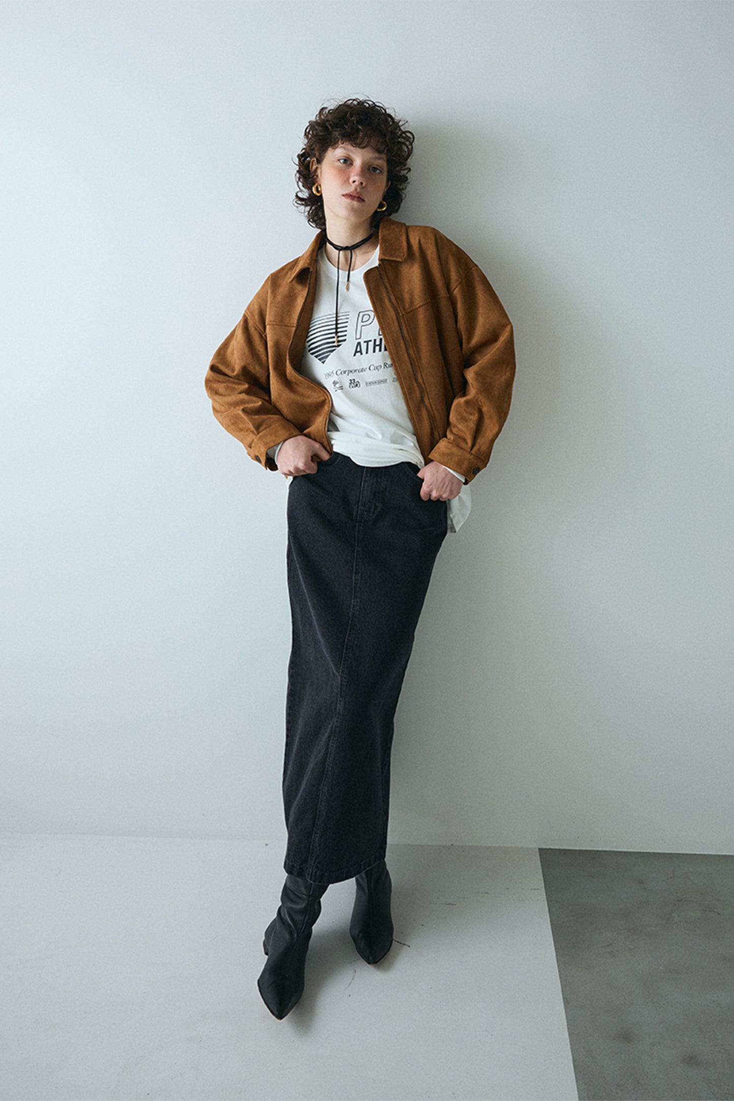 【予約：1月下旬〜2月上旬】Sleek Line Denim Skirt／60251002024