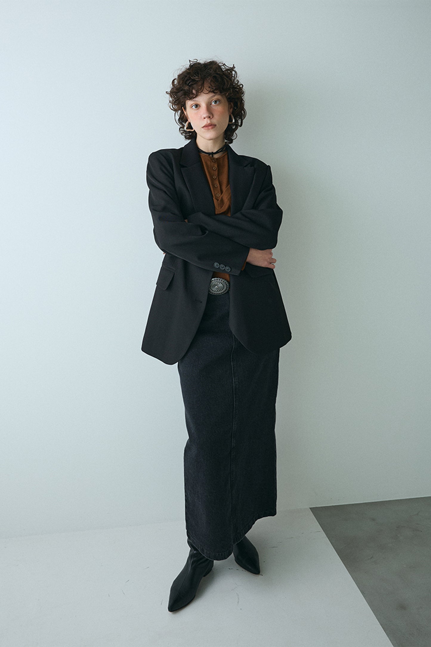 【予約：1月下旬〜2月上旬】Sleek Line Denim Skirt／60251002024