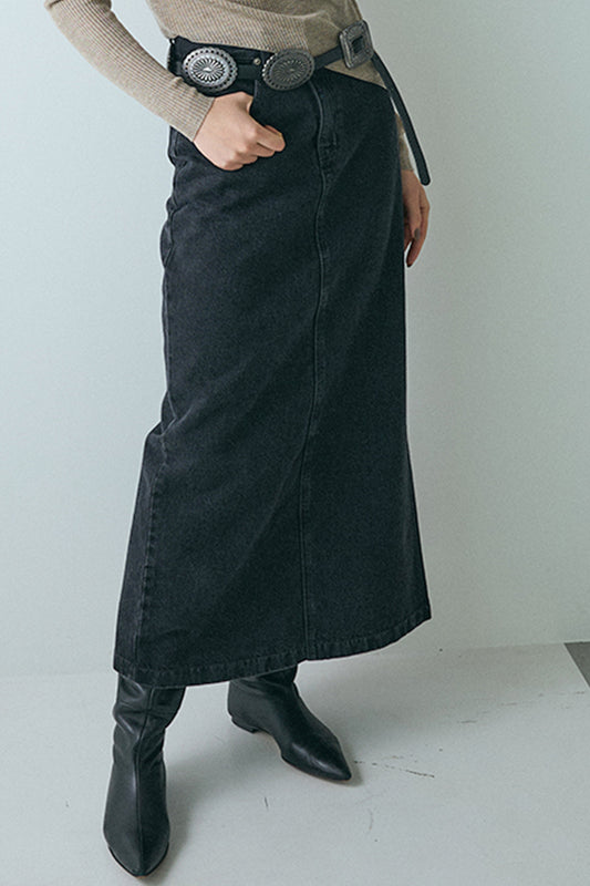 【予約：12月上旬】Sleek Line Denim Skirt／60251102059